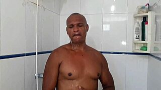 novinha gulosa swings wild at leaked party