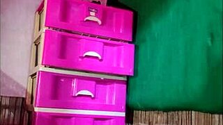 convinced my horny stepmom her husband cheats so i fuck her raw