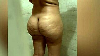 cuñada provokes me watching her masturbate then deepthroats inviting me in