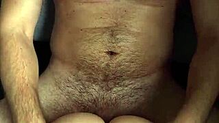 Rough homemade creampie fills mature fuck doll pussy to overflowing