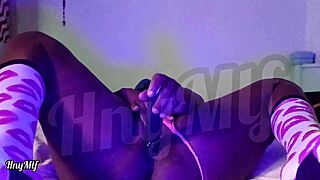 horny milf vibes her wet pussy solo, full premium vid inside