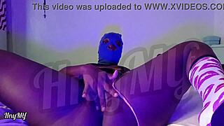 horny milf vibes her wet pussy solo, full premium vid inside