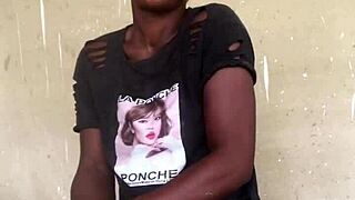 Crazybitch lovin her privacy... uh, weekend family visit fun!