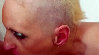 Deutsche MILF-Hure Sandra hart facegefickt mit Deepthroat!