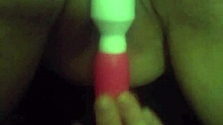 Damn This Chubby Mature Fingers Her Fat Pussy!