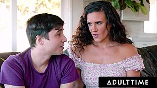 Heartbroken Stepmommy Penny Barber's Nude Lesson Crushes Ricky Spanish's Peeping Dreams