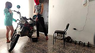 Innocent Neighbor Shakes Huge Ass in Lingerie for Cuckold Surprise