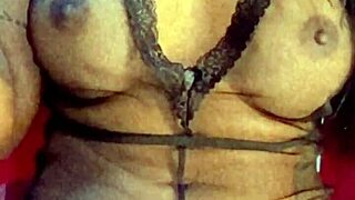 she's licking pussy till massive squirt explosion hits  