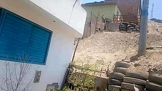 Jardinero fucks peruvian maid's wet pussy after catching her in panties