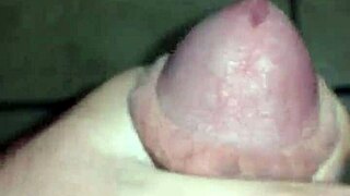 i'm rubbing my pussy so good right now