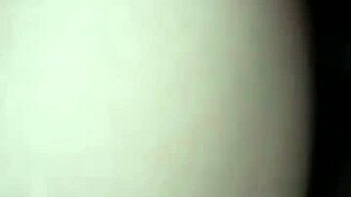 novinha do meu amigo geme alto na MINHA GROSSA VARA dura