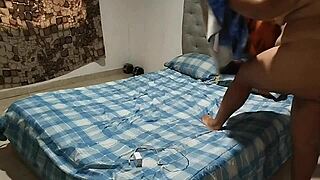 chica gordita masturbates in bathroom squirting happy ending splash