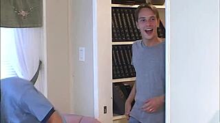 Nikki Hunter's blonde milf ass takes double penetration pounding