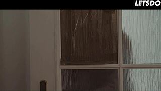 bold lesbian stepsis fingers girlfriend pussy till explosive orgasm!