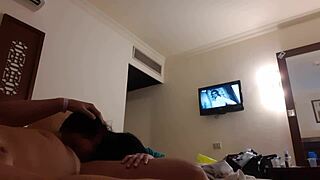 mouthfucked my girl in hotel then licked her wet! 👅🏨