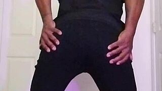 stretch your ass with me during this 7-minute workout joi