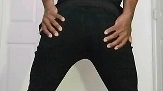 stretch your ass with me during this 7-minute workout joi