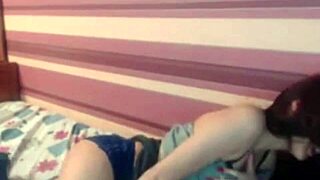 Arinawild hits hardcore orgasm boosted by fan donations