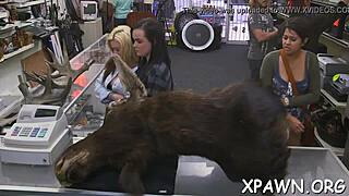 i fuck her raw then she gulps my load amateur style