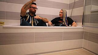 livie shares her bath time secrets in this casual chat with frankie jax