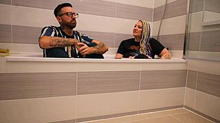 livie shares her bath time secrets in this casual chat with frankie jax