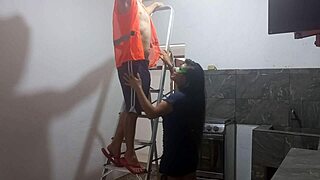 Sexy Latina Milf Seduces Muscular Builder For Hard Fuck