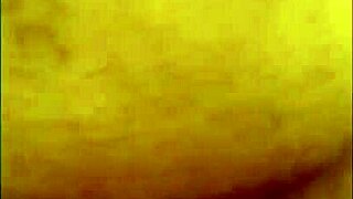 arabian snowbunny loses virginity to bbc boyfriend in la