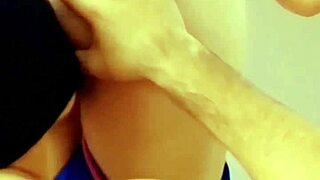 inocente chavita en shortsitos manoseada por vecino termina gimiendo rico en casero anal público