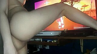 perfect cosplay body shakes ass on just dance wet pussy