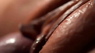 Homemade closeup captures hardcore fucking and creampie dripping from shaved pussy 😍💦