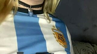 Argentinian latina squirts hard solo with her dildo toy