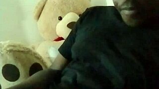 ebony in jeans toys pussy join free jerk off now