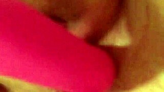 Trying out this g-spot dildo toy