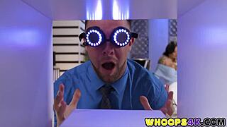 assistant discovers boss's pussy stuffed with vibrator at work