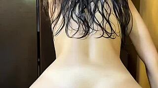 fresh from shower skinny slut spreads huge ass for doggystyle pounding