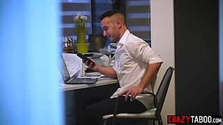 Blindfolded Sasha Rose Loves Milf's Blowjob Before Deep Anal!