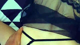 beautiful fitness milf bends over for closeup homemade anal pounding
