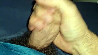 peludo squirts milk for you hairy armpits 😍💦