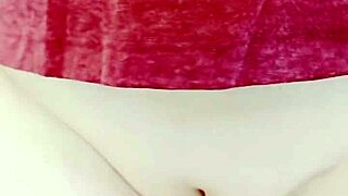 mature wife's huge wet pussy lips slide and grind