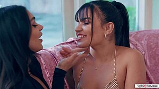 Tgirl Eva Maxim fucks nude model Summer Col hard