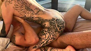 beautiful tattooed babe lends her ass for first anal 🍑😈🔥