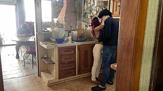 mi amigo folla a mi esposa en mi casa mientras celoso miro