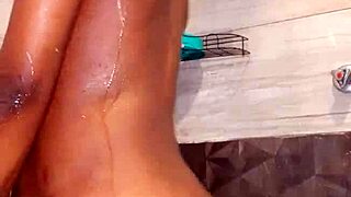 wanna watch this curvy lingerie babe finger her wet pussy?