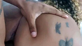 baiana de periperi slurps big cock then offers tight young pussy
