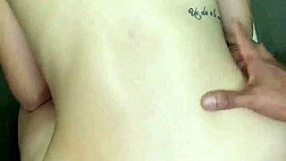 Μεγάλος αδερφός γαμάει σκληρά κώλο αδερφής σε μπάνιο μετά πάρτι creampie στάζει