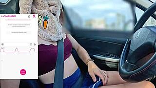 a friend films me driving with fan remote controlling my lovense vibrator 😈
