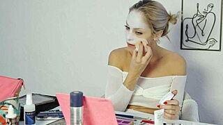 harley quinn makeup tutorial by miss daisy diamond for halloween