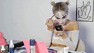 harley quinn makeup tutorial by miss daisy diamond for halloween