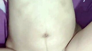 ngentot ibu tiri sambil mandi susu saat ayah kerja creampie squirt