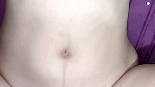 ngentot ibu tiri sambil mandi susu saat ayah kerja creampie squirt